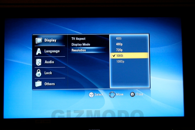 Illustration for article titled First Review: LG BH100 Hybrid Blu-Ray/HD-DVD Player (Verdict: Format War Still Blazing)